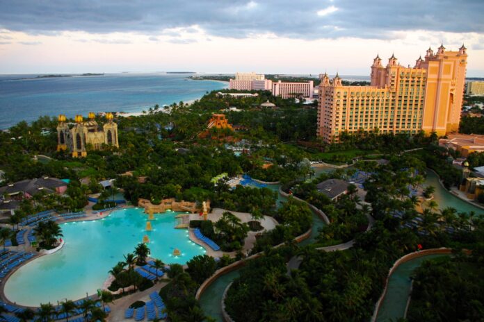 Seen from above, Atlantis Paradise Island is a resort like no other. With thrilling outdoor adventure, decadent indoor luxury, and loads of daily activities and attractions, the best of all worlds is here.